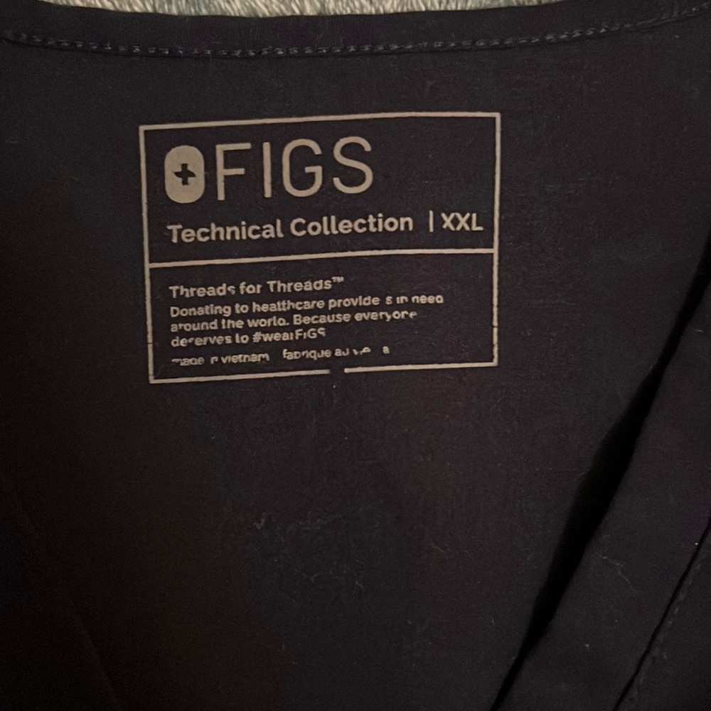 Navy blue xxl Fig scrub top